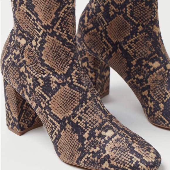 Sock boots size 9.5 - Picture 2 of 4